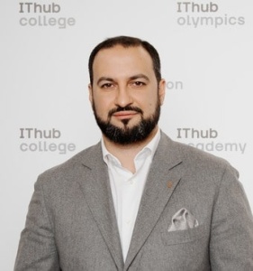 Михаил Сумбатян