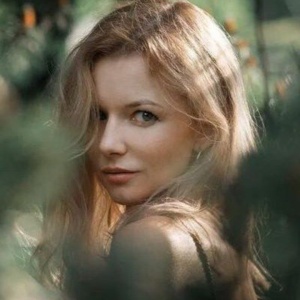 Александра Живова 