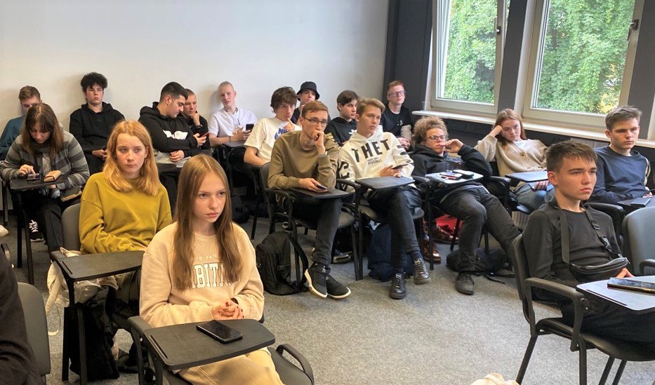 IThub College 5 IThub College 5